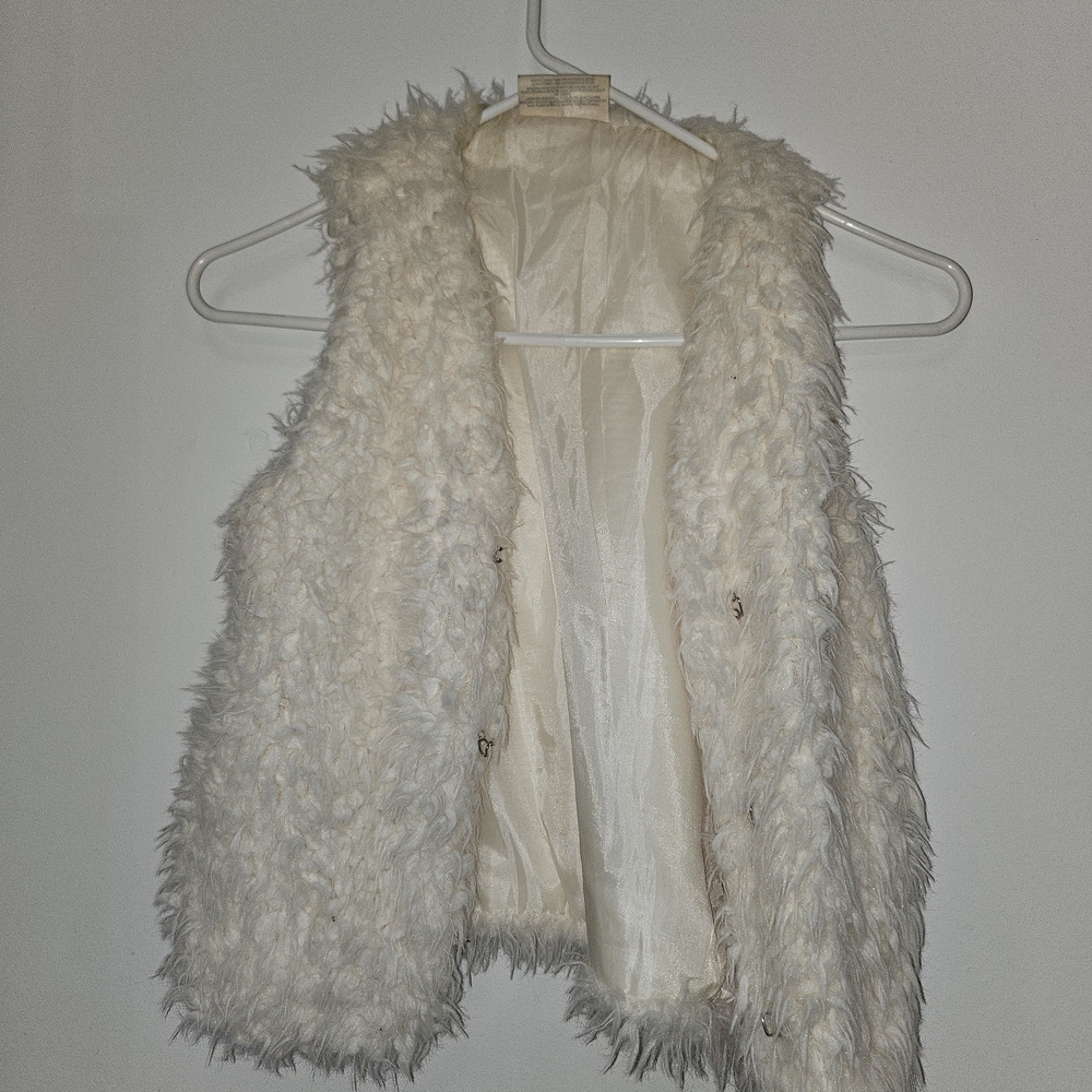Bobbie Brooks Kids Furry Cream Vest
